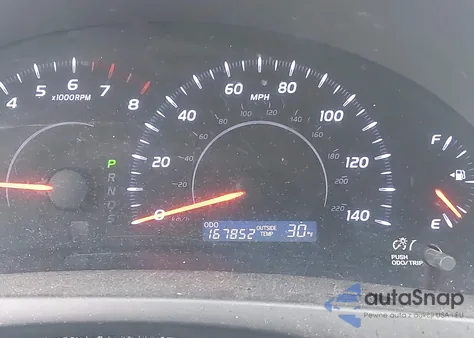 2010 Toyota Camry Le z USA, uszkodzony, nr VIN 4T1BF3EK9AU565288